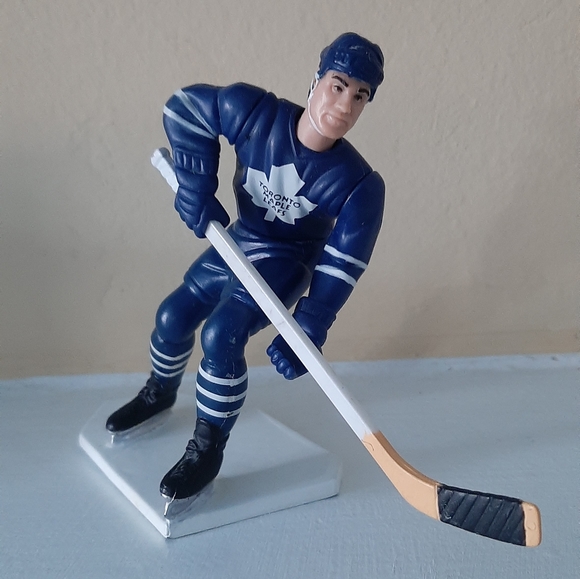 NHL Toronto Maple Leafs Doug Gilmour 1994 Figure - Picture 1 of 3